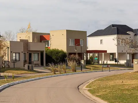 Terreno en Venta en Club de campo Cruz del Sur, USD 50.000