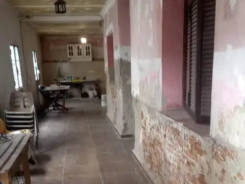 Casa 4 ambientes con 1 baño