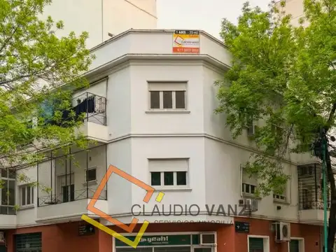 Moldes 2500, Piso 3