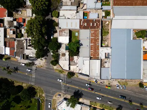TERRENO EN VENTA LOCALES Y CASA EN BARRIO BELGRANO