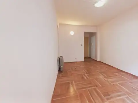 Sarmiento 2700, Piso 2