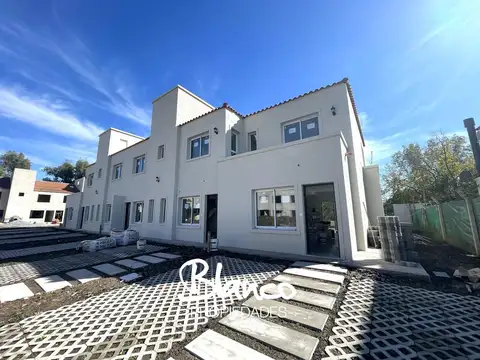 Departamento Dúplex  en Venta en La Angelica, Pilar, G.B.A. Zona Norte
