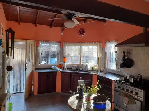 VENTA 3 CASAS EN 4 LOTES C/PISCINA LA LONJA PILAR