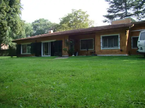 VENTA 3 CASAS EN 4 LOTES C/PISCINA LA LONJA PILAR