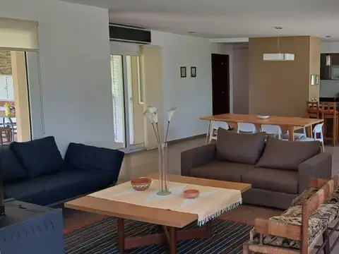 CASA EN VENTA 3 AMBIENTES EN BARRANCAS DE SAN BENITO