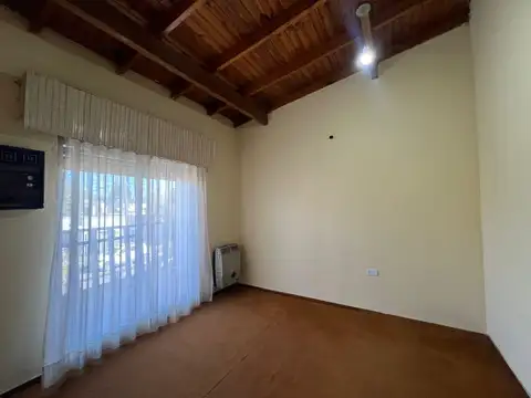 Depto Tipo Casa en Alquiler al Sur