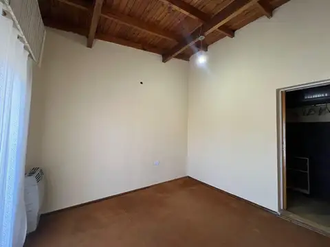Depto Tipo Casa 2 ambientes con 1 baño