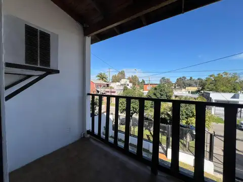 Depto Tipo Casa en Alquiler de 2 ambientes