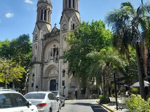 2 AMB AMPLIO CONTRAFRENTE CON PATIO  - EXCELENTE UBICACIÓN!