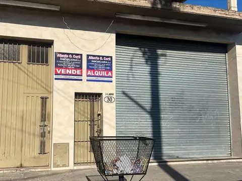 CASA Y LOCAL