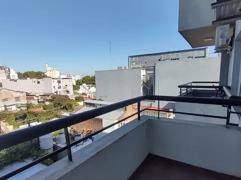 Departamento en Alquiler en Chacarita, $ 800.000
