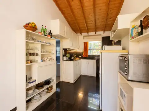 VENTA CASA 4 AMB CON PILETA Y QUINCHO- EL REMANSO-