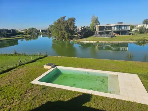 Casa en Venta en El Canton, USD 350.000
