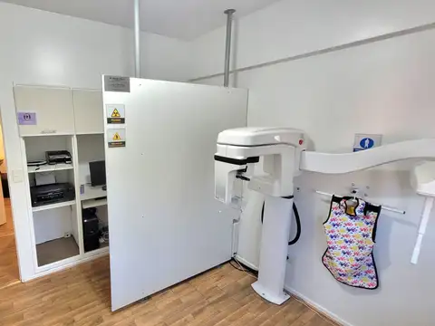 EXCELENTE UBICACIÓN "Av. Maipu 2322", DEPARTAMENTO 4 AMBIENTES CON PATIO y BALCÓN