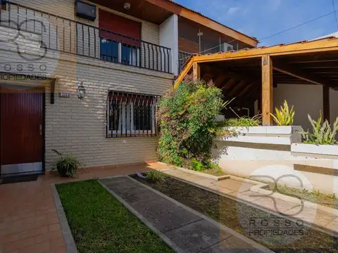 Depto Tipo Casa en Venta de 3 dormitorios