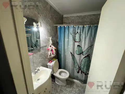 Depto Tipo Casa 5 ambientes con 1 baño