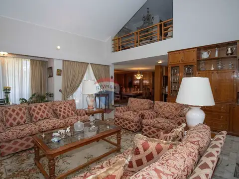 CASA ESQUINA EN VENTA PUNTA GORDA, IDEAL EMPRESA