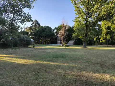 Casa campestre 5 hab. mas Campo 6ha en Villa Amelia