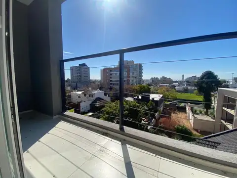 Departamento en Alquiler en Ituzaingó Norte, $ 600.000