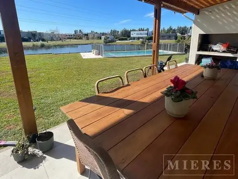 Casa en Venta en Villanueva, USD 500.000