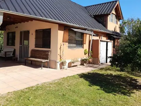 Venta Casa con 2 dormitorios en Barrio Parque Sakura Exaltacion de la Cruz