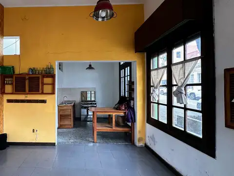 Local en Alquiler en La Comercial, $U 28.000