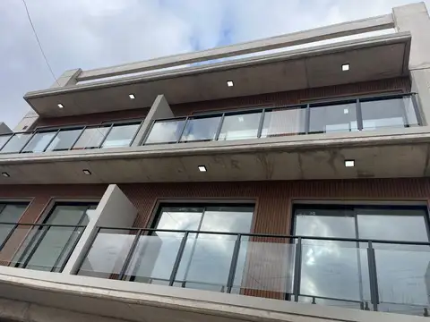 Departamento 2 ambientes  en venta en Ramos Mejia Sur a estrenar