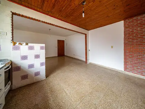 Depto Tipo Casa en Venta en Centro, USD 56.000