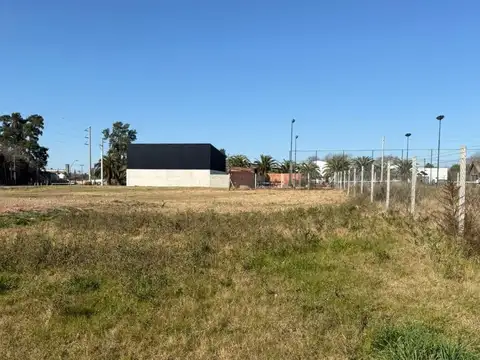 LOTE SOBRE CALLE AUBAIN