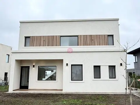 Casa  en Venta en Santa Elisa, Pilar del Este, Pilar