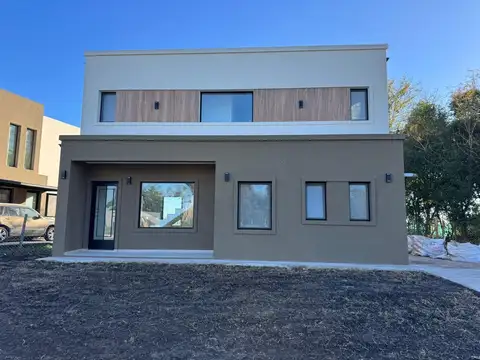 Casa  en Venta en Santa Elisa, Pilar del Este, Pilar