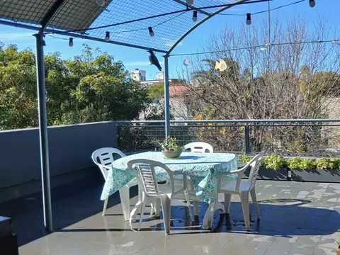 Departamento 5 ambientes con 2 baños