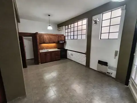 Depto Tipo Casa en Alquiler de 2 dormitorios