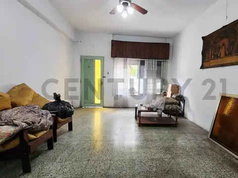 Departamento 5 ambientes con 1 baño