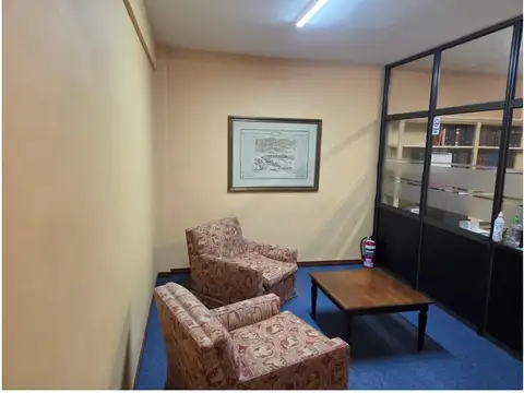 Oficina 3 ambientes con 2 baños