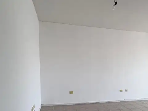 Departamento en Alquiler en Santos Lugares, $ 500.000