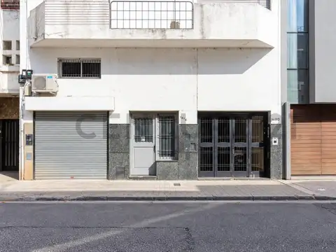 VENTA CASA PLANTA BAJA A RECICLAR, BARRIO MARTIN, ROSARIO
