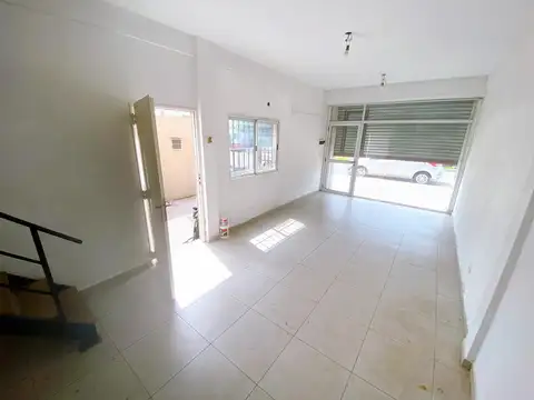 Local en Alquiler en Pacheco Sur, $ 850.000