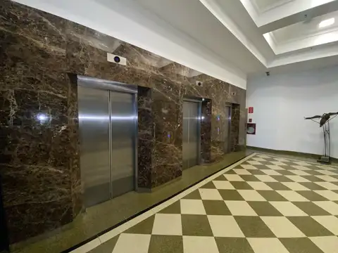 Oficina Monoambiente con 9 baños