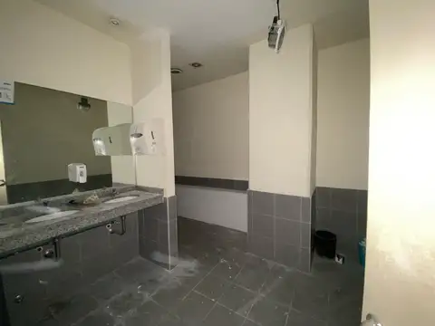 Hipolito Yrigoyen  al 2500