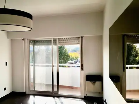 VENTA DPTO 3 ambientes + BALCON con VISTA a JARDIN