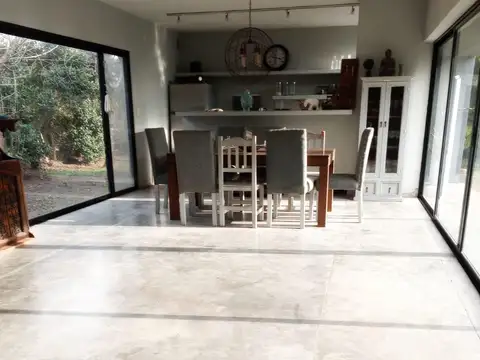 Casa 4 ambientes con 4 baños