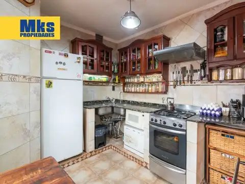 Departamento 5 ambientes con 2 baños