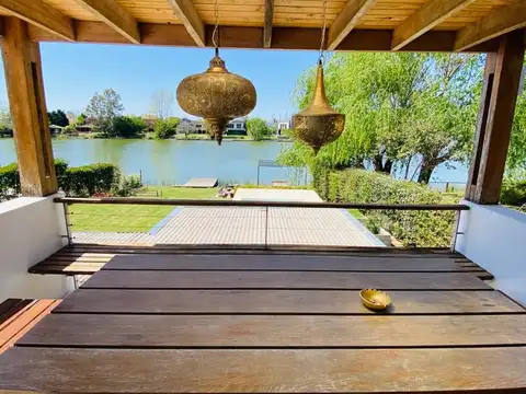 Casa en alquiler temporario, 4 dormitorios en Tigre - Santa Barbara