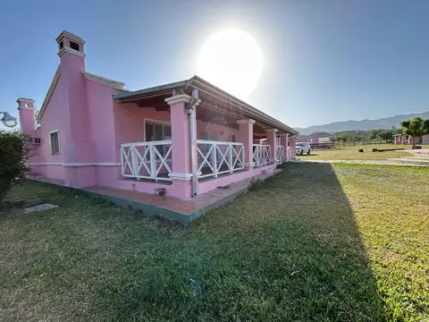 Casa 11 ambientes con 3 baños