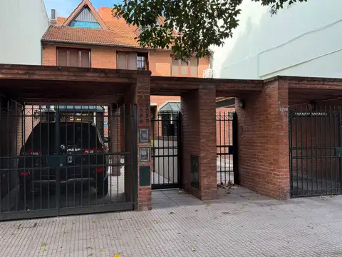 PH triplex de 4 amb /Jardíny dcia  V. Pueyrredon