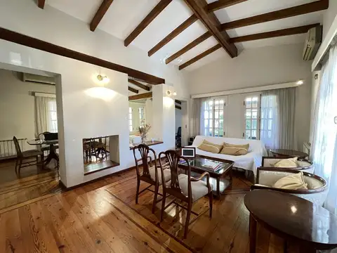 Casa en Alquiler de 4 dormitorios