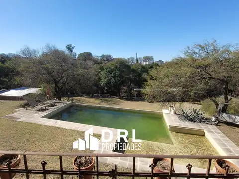 Casa en Venta con 5 cocheras