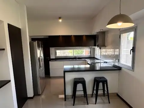 CASA EN VENTA O ALQUILER EN TERRAVISTA - 3 DORM Y PLAYROOM