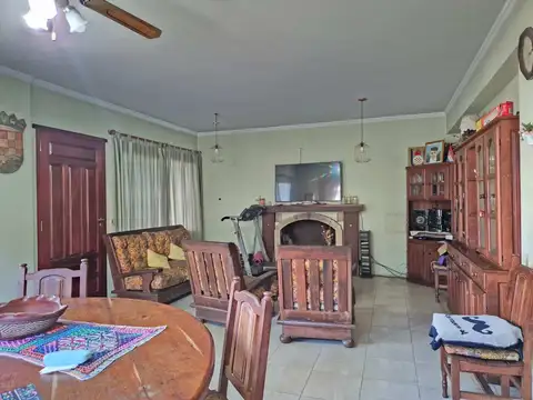 Casa en Venta en 9 de Abril, USD 190.000